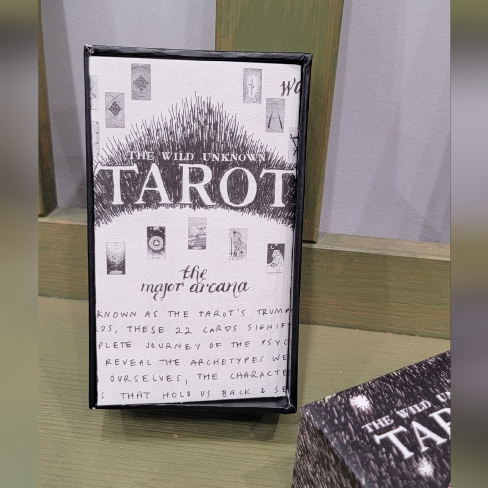The Wild Unknown Tarot Deck and Guidebook, 1st Edition - Picture 4 of 8